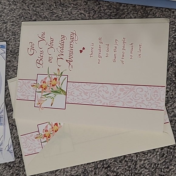 13 Wedding & Anniversary Cards & 5 mini cards, plus a few that are not pictured - Picture 4 of 7